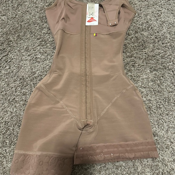 Full body con busto Seamless Tan Shapewear Bodysuit faja completa - Picture 3 of 4